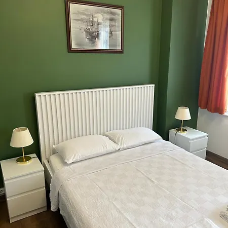 Yellowhouse 3 Istanbul