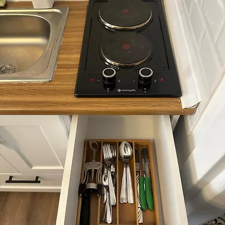 Yellowhouse 3 4* 이스탄불